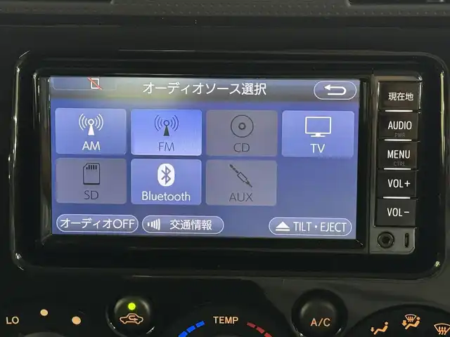 トヨタ ＦＪクルーザー 三重県 2017(平29)年 3.9万km ブラック/ホワイト ガソリン/パートタイム4WD/フロア5AT/純正 7インチナビ NSCD-W66/（FM/AM/CD/TV/SD/Bluetooth/AUX）/バックカメラ/ETC/安全/・バックソナー/・SRS 前席サイドエアバッグ＆前後席カーテンシールドエアバッグ/・EBD付ABS/装備/17インチアルミホイール（RAYS・VOLK RACING TE37XT）（17×8J＋20 139.7-6H）/・【OP】寒冷地仕様（ウインドシールドデアイサー、サイドステップ、リモコン大型ドアミラー（ヒーター付）など）/・【OP】クルーズコントロール/・【OP】リヤデフロック/・【OP】フロントフォグランプ/・マニュアルエアコン/・ステアリングスイッチ/・リヤフォグランプ/・チルトステアリング/・リモコンキーx1/など