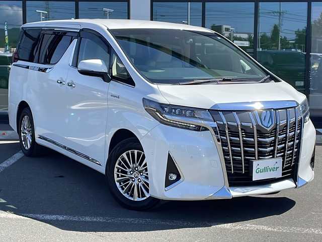 トヨタ アルファードハイブリット G 道東・釧路十勝 2020(令2)年 3.5万km ホワイトパールクリスタルシャイン ・ワンオーナー/・4WD/・純正9インチディスプレイオーディオ/（フルセグ・CD・DVD・Bluetooth・USB・HDMI）/・パノラミックビューモニター/・純正13.3インチフリップダウンモニター/・両側パワースライドドア/・ベージュレザーシート/・シートヒーター/・エアコンシート/・パワーシート/・助手席電動オットマン/・JBLプレミアムサウンド/・トヨタセーフティセンス/・プリクラッシュセーフティ/・レーントレーシングアシスト/・アダプティブハイビームシステム/・レーダークルーズコントロール/・ロードサインアシスト/・インテリジェントパーキングアシスト/・リアクロストラフィックアラート/・ブラインドスポットモニター/・デジタルインナーミラー /・前後ドライブレコーダー/・パワーバックドア/・サイドステップ/・コンビハンドル/・LEDヘッドライト/・LEDフォグライト/・プッシュスタートボタン/・スマートキー/・ドアバイザー/・純正17インチアルミホイール/・AC100V/・新車時保証書/・取扱説明書/・ナビ取扱説明書