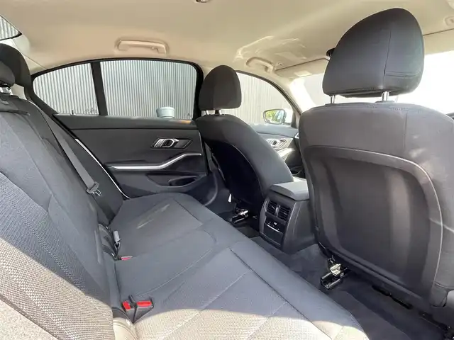 ＢＭＷ ３２０ｄ xDrive 長野県 2020(令2)年 5.9万km アルピンホワイトⅢ ワンオーナー/4WD/アクティブクルーズコントロール/レーンチェンジワーニング/DNパワーシート/DNシートヒーター/純正HDDナビ/360°カメラ/ミラーリング機能搭載/インテリジェントセーフティ/LEDヘッドライト/ミラー内臓ETC/PDC/リヤ5面フィルム施工/保証書・スペアキー