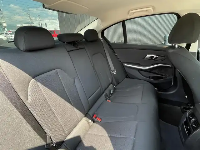 ＢＭＷ ３２０ｄ xDrive 長野県 2020(令2)年 5.9万km アルピンホワイトⅢ ワンオーナー/4WD/アクティブクルーズコントロール/レーンチェンジワーニング/DNパワーシート/DNシートヒーター/純正HDDナビ/360°カメラ/ミラーリング機能搭載/インテリジェントセーフティ/LEDヘッドライト/ミラー内臓ETC/PDC/リヤ5面フィルム施工/保証書・スペアキー