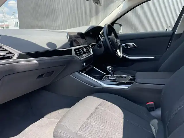 ＢＭＷ ３２０ｄ xDrive 長野県 2020(令2)年 5.9万km アルピンホワイトⅢ ワンオーナー/4WD/アクティブクルーズコントロール/レーンチェンジワーニング/DNパワーシート/DNシートヒーター/純正HDDナビ/360°カメラ/ミラーリング機能搭載/インテリジェントセーフティ/LEDヘッドライト/ミラー内臓ETC/PDC/リヤ5面フィルム施工/保証書・スペアキー