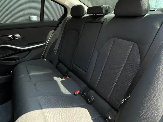 ＢＭＷ ３２０ｄ xDrive 長野県 2020(令2)年 5.9万km アルピンホワイトⅢ ワンオーナー/4WD/アクティブクルーズコントロール/レーンチェンジワーニング/DNパワーシート/DNシートヒーター/純正HDDナビ/360°カメラ/ミラーリング機能搭載/インテリジェントセーフティ/LEDヘッドライト/ミラー内臓ETC/PDC/リヤ5面フィルム施工/保証書・スペアキー