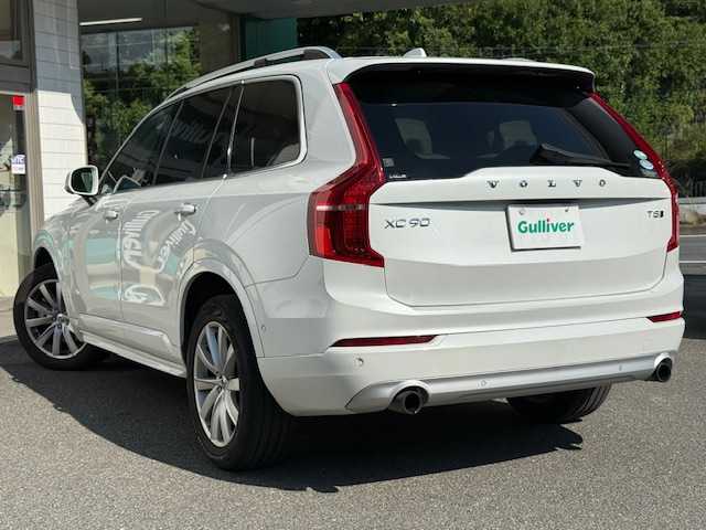 ボルボ ＸＣ９０ T5 AWD モーメンタム 大阪府 2016(平28)年 6.3万km クリスタルホワイトP /禁煙車//9インチタッチスクリーンナビ/・FM・AM・CD・フルセグTV・Applecarplay・AndroidAuto//本革シート(ブロンド)//前席シートヒーター//アダプティブクルーズコントロール//レーンキープエイド//ブラインドスポットインフォシステム//ロードサインインフォメーション//ドライブアラートコントロール//フロント・サイド・バック・全方位カメラ//LEDヘッドライト//フルアクティブハイビーム//ハンズフリーパワーバックドア//ルーフレール//前後ドラレコ//保証書//取扱説明書//スペアキー