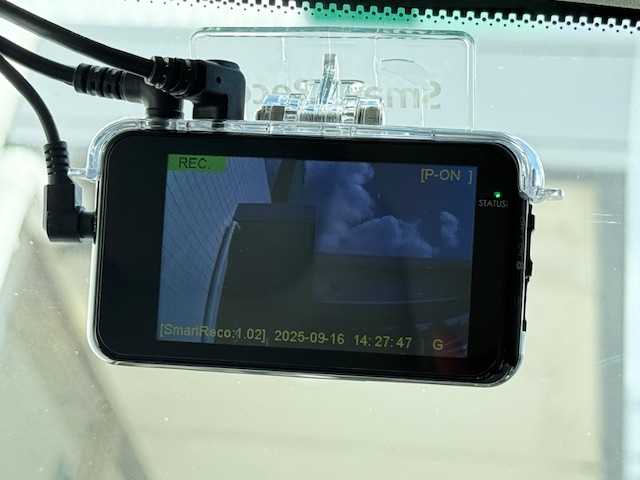 ボルボ ＸＣ９０ T5 AWD モーメンタム 大阪府 2016(平28)年 6.3万km クリスタルホワイトP /禁煙車//9インチタッチスクリーンナビ/・FM・AM・CD・フルセグTV・Applecarplay・AndroidAuto//本革シート(ブロンド)//前席シートヒーター//アダプティブクルーズコントロール//レーンキープエイド//ブラインドスポットインフォシステム//ロードサインインフォメーション//ドライブアラートコントロール//フロント・サイド・バック・全方位カメラ//LEDヘッドライト//フルアクティブハイビーム//ハンズフリーパワーバックドア//ルーフレール//前後ドラレコ//保証書//取扱説明書//スペアキー