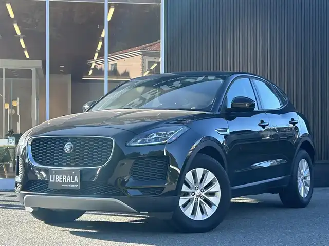 ジャガー Ｅペース 福岡県 2018(平30)年 4.7万km 黒 アダプティブクルーズコントロール/レーンキープアシスト/ブラインドスポットモニター/純正ナビ/Bluetooth/全方位カメラ　/ステアリングスイッチ/オートライト　/リアフォグランプ　/オートワイパー　/走行モード　/純正１７インチアルミホイール/ETC/保証書/スペアキー×1