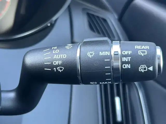 ジャガー Ｅペース 福岡県 2018(平30)年 4.7万km 黒 アダプティブクルーズコントロール/レーンキープアシスト/ブラインドスポットモニター/純正ナビ/Bluetooth/全方位カメラ　/ステアリングスイッチ/オートライト　/リアフォグランプ　/オートワイパー　/走行モード　/純正１７インチアルミホイール/ETC/保証書/スペアキー×1