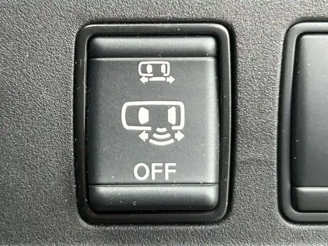 日産 セレナ e－パワー ハイウェイスター V 静岡県 2020(令2)年 5.1万km ダークメタルグレー ワンオーナー/プロパイロット/ハンズフリー両側パワースライドドア/純正アルパイン11インチナビ/(フルセグTV/CD/DVD/SD/Bluetooth)/アラウンドビューモニター/インテリジェントルームミラー/・純正オプショントリコットコンビシート/・全方位運転支援システム/・インテリジェントエマージェンシーブレーキ/・踏み間違い衝突防止アシスト/・車線逸脱防止支援システム/・車線逸脱警報/・前方衝突予測警報/・後側方車両検知警報/・後退時車両検知警報/ブラインドスポットモニター/純正１５インチアルミホイール/LEDヘッドライト/プッシュスタート/スマートキー×２/ETC/新車時保証書/取扱説明書