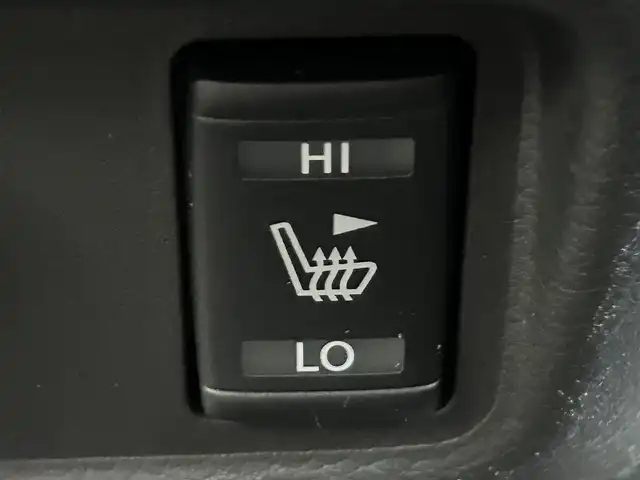 日産 セレナ e－パワー ハイウェイスター V 静岡県 2020(令2)年 5.1万km ダークメタルグレー ワンオーナー/プロパイロット/ハンズフリー両側パワースライドドア/純正アルパイン11インチナビ/(フルセグTV/CD/DVD/SD/Bluetooth)/アラウンドビューモニター/インテリジェントルームミラー/・純正オプショントリコットコンビシート/・全方位運転支援システム/・インテリジェントエマージェンシーブレーキ/・踏み間違い衝突防止アシスト/・車線逸脱防止支援システム/・車線逸脱警報/・前方衝突予測警報/・後側方車両検知警報/・後退時車両検知警報/ブラインドスポットモニター/純正１５インチアルミホイール/LEDヘッドライト/プッシュスタート/スマートキー×２/ETC/新車時保証書/取扱説明書