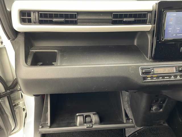 スズキ ワゴンＲ HYBRID FX 沖縄県 2018(平30)年 7.4万km ピュアホワイトP 社外ナビ　MDV-D407BTW/（TV　Ｂｌｕｅｔｏｏｔｈ　ＣＤ　ＤＶＤ　FM　AM）/デュアルブレーキカメラサポート/プッシュスタート/スマートキー/アイドリングストップ/レーンキープアシスト/電動格納ミラーオートライト/フロアマット