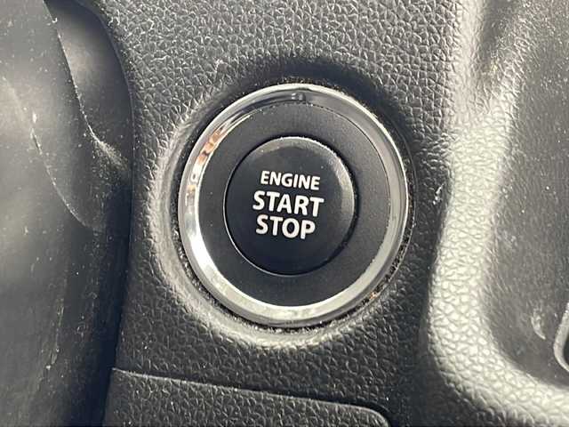 スズキ ワゴンＲ HYBRID FX 沖縄県 2018(平30)年 7.4万km ピュアホワイトP 社外ナビ　MDV-D407BTW/（TV　Ｂｌｕｅｔｏｏｔｈ　ＣＤ　ＤＶＤ　FM　AM）/デュアルブレーキカメラサポート/プッシュスタート/スマートキー/アイドリングストップ/レーンキープアシスト/電動格納ミラーオートライト/フロアマット