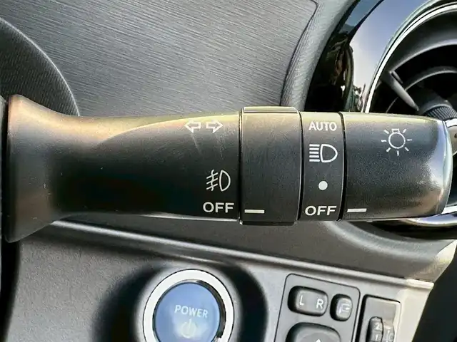 トヨタ アクア G 和歌山県 2015(平27)年 8.5万km クールソーダメタリック 純正7インチナビ/フルセグTV/Bluetooth/CD/DVD/SD/バックカメラ/ETC/クルーズコントロール/革巻きステアリング/ステアリングスイッチ/HIDヘッドライト/フォグランプ/オートライト/ヘッドライトレベライザー/フルオートエアコン/電動格納ミラー/コーナーポール/プッシュスタート/スマートキー/スペアキー