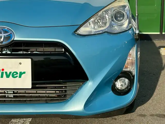 トヨタ アクア G 和歌山県 2015(平27)年 8.5万km クールソーダメタリック 純正7インチナビ/フルセグTV/Bluetooth/CD/DVD/SD/バックカメラ/ETC/クルーズコントロール/革巻きステアリング/ステアリングスイッチ/HIDヘッドライト/フォグランプ/オートライト/ヘッドライトレベライザー/フルオートエアコン/電動格納ミラー/コーナーポール/プッシュスタート/スマートキー/スペアキー