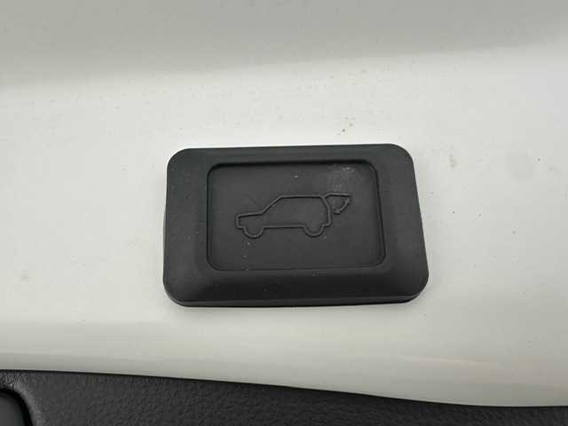 トヨタ ＲＡＶ４ G Zパッケージ 兵庫県 2021(令3)年 2.4万km パール 純正9インチナビ/フルセグ CD DVD BT MSV HDMI/バックカメラ/ビルトインETC/パワーバックドア/TRDエアロ/レーダークルーズコントロール/プリクラッシュセーフティー/LTA/BSM/PKSB/RCTA/RSA/クリアランスソナー/デジタルインナーミラー/レザーシート/シートヒーター/パワーシート/LEDヘッドライト/LEDフォグライト/オートライト/オートハイビーム/ステアリングヒーター/電子パーキング/HOLD/スマートキー