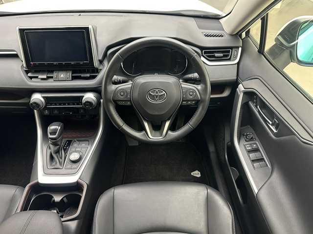 トヨタ ＲＡＶ４ G Zパッケージ 兵庫県 2021(令3)年 2.4万km パール 純正9インチナビ/フルセグ CD DVD BT MSV HDMI/バックカメラ/ビルトインETC/パワーバックドア/TRDエアロ/レーダークルーズコントロール/プリクラッシュセーフティー/LTA/BSM/PKSB/RCTA/RSA/クリアランスソナー/デジタルインナーミラー/レザーシート/シートヒーター/パワーシート/LEDヘッドライト/LEDフォグライト/オートライト/オートハイビーム/ステアリングヒーター/電子パーキング/HOLD/スマートキー