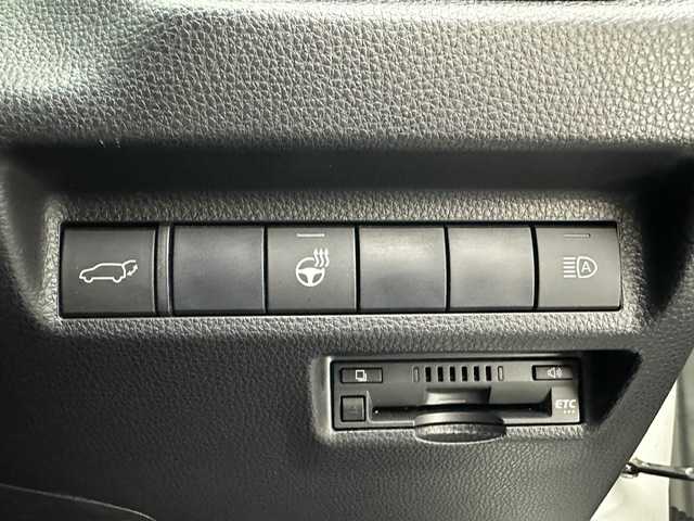 トヨタ ＲＡＶ４ G Zパッケージ 兵庫県 2021(令3)年 2.4万km パール 純正9インチナビ/フルセグ CD DVD BT MSV HDMI/バックカメラ/ビルトインETC/パワーバックドア/TRDエアロ/レーダークルーズコントロール/プリクラッシュセーフティー/LTA/BSM/PKSB/RCTA/RSA/クリアランスソナー/デジタルインナーミラー/レザーシート/シートヒーター/パワーシート/LEDヘッドライト/LEDフォグライト/オートライト/オートハイビーム/ステアリングヒーター/電子パーキング/HOLD/スマートキー