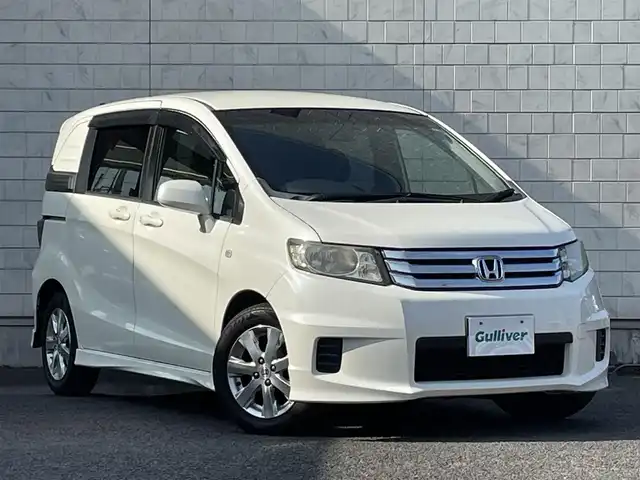 ホンダ フリード スパイク G エアロ 大分県 2011(平23)年 5.6万km プレミアムホワイトパール ワンオーナー/純正HDDナビ VXH-112VJ/　　【ワンセグ/DVD】/純正15インチアルミホイール/HIDヘッドライト/オートライト/チルトステアリング/リアプライバシーガラス/ドアバイザー/フロアマット/電動格納ミラー/Wエアバッグ/ABS/キーレス×2/保証書/車両取説/ナビ取説