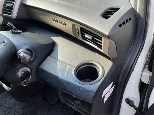 ホンダ フリード スパイク G エアロ 大分県 2011(平23)年 5.6万km プレミアムホワイトパール ワンオーナー/純正HDDナビ VXH-112VJ/　　【ワンセグ/DVD】/純正15インチアルミホイール/HIDヘッドライト/オートライト/チルトステアリング/リアプライバシーガラス/ドアバイザー/フロアマット/電動格納ミラー/Wエアバッグ/ABS/キーレス×2/保証書/車両取説/ナビ取説