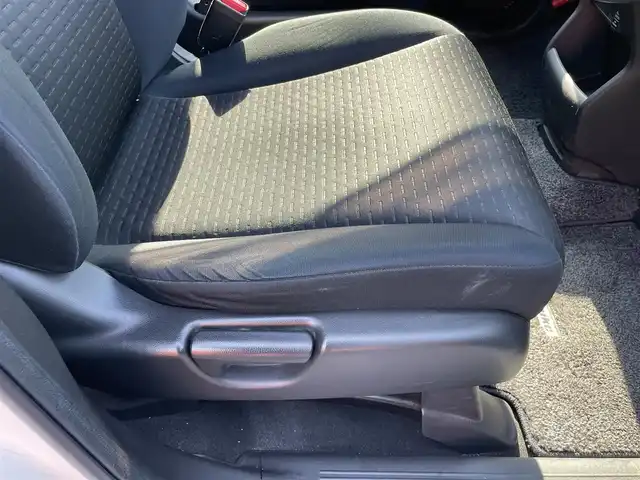 ホンダ フリード スパイク G エアロ 大分県 2011(平23)年 5.6万km プレミアムホワイトパール ワンオーナー/純正HDDナビ VXH-112VJ/　　【ワンセグ/DVD】/純正15インチアルミホイール/HIDヘッドライト/オートライト/チルトステアリング/リアプライバシーガラス/ドアバイザー/フロアマット/電動格納ミラー/Wエアバッグ/ABS/キーレス×2/保証書/車両取説/ナビ取説