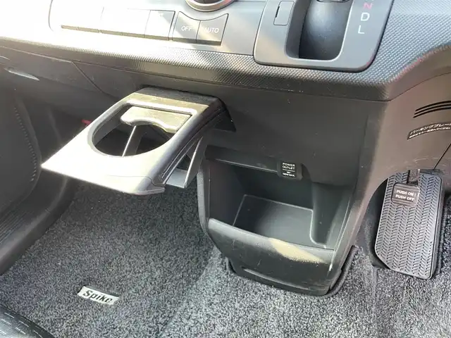 ホンダ フリード スパイク G エアロ 大分県 2011(平23)年 5.6万km プレミアムホワイトパール ワンオーナー/純正HDDナビ VXH-112VJ/　　【ワンセグ/DVD】/純正15インチアルミホイール/HIDヘッドライト/オートライト/チルトステアリング/リアプライバシーガラス/ドアバイザー/フロアマット/電動格納ミラー/Wエアバッグ/ABS/キーレス×2/保証書/車両取説/ナビ取説