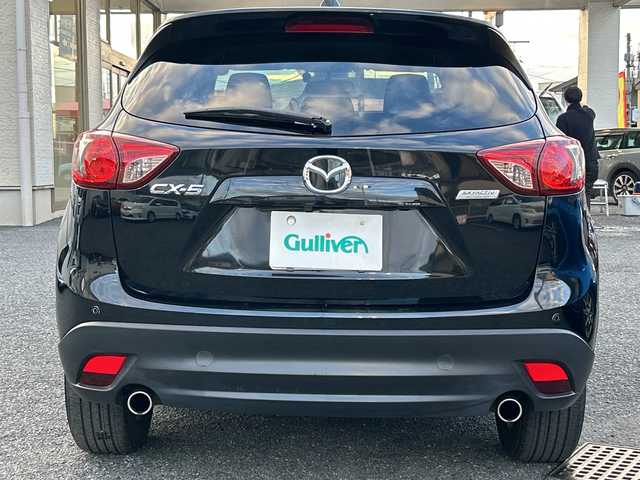 マツダ ＣＸ－５ XD 埼玉県 2013(平25)年 13.4万km ジェットブラックマイカ ・社外ナビBT、フルセグTV、/・バックカメラ/・プッシュスタート/・ETC/・空気圧センサー/・トラクションコントロール/・アイドリングストップ/・純正フロアマット/・ステアリングスイッチ/【メーカーオプション】/・ディスチャージパッケージ/ディスチャージパッケージの内容/ディスチャージヘッドランプ（ハイ／ロービーム：オートレベリング［光軸調整］機構付／バイキセノン）＋アダプティブ・フロントライティング・システム＋オートライトシステム＋レインセンサーワイパ―（フロント）感度調整式