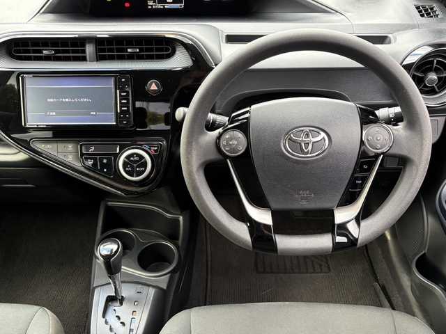 トヨタ アクア S スタイルブラック 大分県 2018(平30)年 5.2万km ダークブルーマイカ トヨタセーフティセンス/社外メモリーナビ/バックカメラ/フルセグ /DVD/Bluetooth/ビルトインETC/レーンキープアシスト/純正LEDヘッドライト/フォグランプ/オートライトコントロール/オートハイビームアシスト/スマートキー/エンジンプッシュスタート