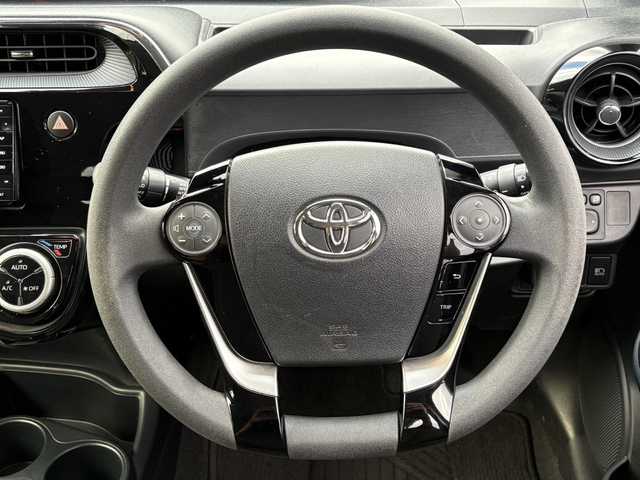 トヨタ アクア S スタイルブラック 大分県 2018(平30)年 5.2万km ダークブルーマイカ トヨタセーフティセンス/社外メモリーナビ/バックカメラ/フルセグ /DVD/Bluetooth/ビルトインETC/レーンキープアシスト/純正LEDヘッドライト/フォグランプ/オートライトコントロール/オートハイビームアシスト/スマートキー/エンジンプッシュスタート