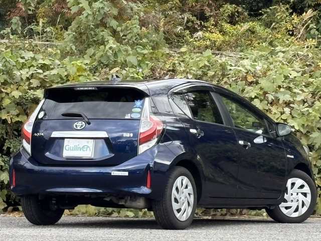 トヨタ アクア S スタイルブラック 大分県 2018(平30)年 5.2万km ダークブルーマイカ トヨタセーフティセンス/社外メモリーナビ/バックカメラ/フルセグ /DVD/Bluetooth/ビルトインETC/レーンキープアシスト/純正LEDヘッドライト/フォグランプ/オートライトコントロール/オートハイビームアシスト/スマートキー/エンジンプッシュスタート