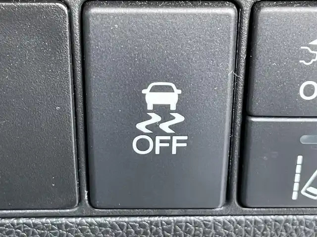 ホンダ ステップワゴン 東京都 2019(令1)年 10.4万km プラチナホワイトパール ユーザー買取車/社外ナビ【パナソニック　ストラーダ】/・AM/FM/SD/BT/TV/両側パワスラ/ホンダセンシング/・ACC（アダプティブクルーズコントロール）/・CMBS（追突軽減ブレーキ）/・LKAS（車線維持支援システム）/・誤発進抑制機能/・路外逸脱抑制機能/・先行車発信お知らせ機能/・標識認識機能/シートヒーター/パドルシフト/ビルトインＥＴＣ/ＥＣＯＮ/トリプルゾーンコントロール・フルオートエアコン/LEDヘッドライト（オートレベリング/オートライトコントロール機能）/スポーツペダル/純正フロアマット/ドアバイザー/プッシュスタート