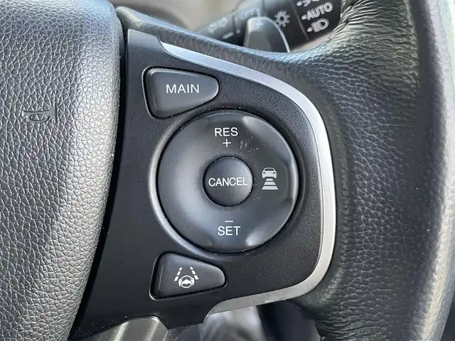 ホンダ ステップワゴン 東京都 2019(令1)年 10.4万km プラチナホワイトパール ユーザー買取車/社外ナビ【パナソニック　ストラーダ】/・AM/FM/SD/BT/TV/両側パワスラ/ホンダセンシング/・ACC（アダプティブクルーズコントロール）/・CMBS（追突軽減ブレーキ）/・LKAS（車線維持支援システム）/・誤発進抑制機能/・路外逸脱抑制機能/・先行車発信お知らせ機能/・標識認識機能/シートヒーター/パドルシフト/ビルトインＥＴＣ/ＥＣＯＮ/トリプルゾーンコントロール・フルオートエアコン/LEDヘッドライト（オートレベリング/オートライトコントロール機能）/スポーツペダル/純正フロアマット/ドアバイザー/プッシュスタート