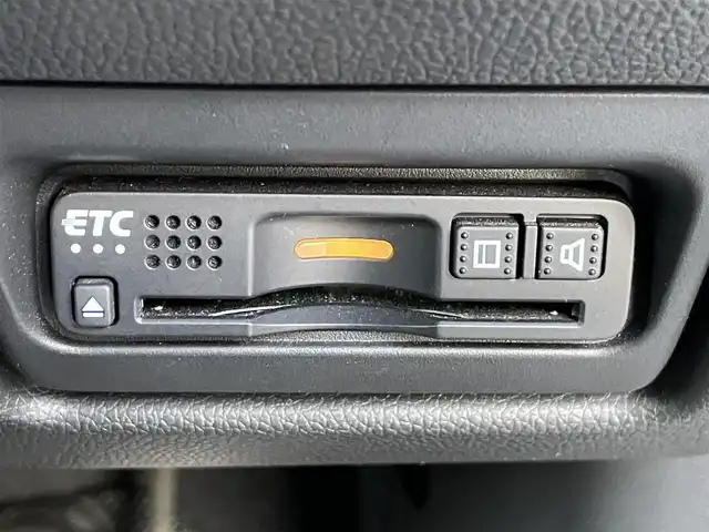 ホンダ ステップワゴン 東京都 2019(令1)年 10.4万km プラチナホワイトパール ユーザー買取車/社外ナビ【パナソニック　ストラーダ】/・AM/FM/SD/BT/TV/両側パワスラ/ホンダセンシング/・ACC（アダプティブクルーズコントロール）/・CMBS（追突軽減ブレーキ）/・LKAS（車線維持支援システム）/・誤発進抑制機能/・路外逸脱抑制機能/・先行車発信お知らせ機能/・標識認識機能/シートヒーター/パドルシフト/ビルトインＥＴＣ/ＥＣＯＮ/トリプルゾーンコントロール・フルオートエアコン/LEDヘッドライト（オートレベリング/オートライトコントロール機能）/スポーツペダル/純正フロアマット/ドアバイザー/プッシュスタート