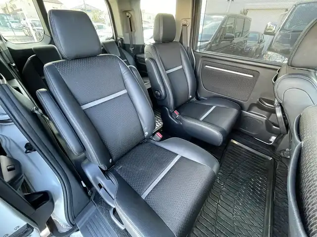 ホンダ ステップワゴン 東京都 2019(令1)年 10.4万km プラチナホワイトパール ユーザー買取車/社外ナビ【パナソニック　ストラーダ】/・AM/FM/SD/BT/TV/両側パワスラ/ホンダセンシング/・ACC（アダプティブクルーズコントロール）/・CMBS（追突軽減ブレーキ）/・LKAS（車線維持支援システム）/・誤発進抑制機能/・路外逸脱抑制機能/・先行車発信お知らせ機能/・標識認識機能/シートヒーター/パドルシフト/ビルトインＥＴＣ/ＥＣＯＮ/トリプルゾーンコントロール・フルオートエアコン/LEDヘッドライト（オートレベリング/オートライトコントロール機能）/スポーツペダル/純正フロアマット/ドアバイザー/プッシュスタート