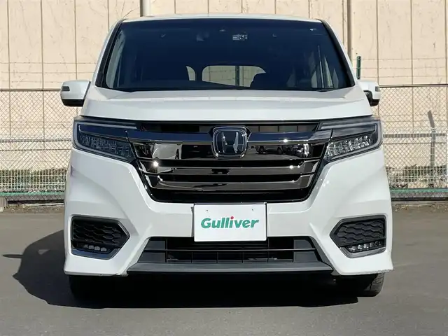 ホンダ ステップワゴン 東京都 2019(令1)年 10.4万km プラチナホワイトパール ユーザー買取車/社外ナビ【パナソニック　ストラーダ】/・AM/FM/SD/BT/TV/両側パワスラ/ホンダセンシング/・ACC（アダプティブクルーズコントロール）/・CMBS（追突軽減ブレーキ）/・LKAS（車線維持支援システム）/・誤発進抑制機能/・路外逸脱抑制機能/・先行車発信お知らせ機能/・標識認識機能/シートヒーター/パドルシフト/ビルトインＥＴＣ/ＥＣＯＮ/トリプルゾーンコントロール・フルオートエアコン/LEDヘッドライト（オートレベリング/オートライトコントロール機能）/スポーツペダル/純正フロアマット/ドアバイザー/プッシュスタート