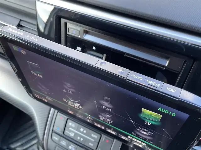 ホンダ ステップワゴン 東京都 2019(令1)年 10.4万km プラチナホワイトパール ユーザー買取車/社外ナビ【パナソニック　ストラーダ】/・AM/FM/SD/BT/TV/両側パワスラ/ホンダセンシング/・ACC（アダプティブクルーズコントロール）/・CMBS（追突軽減ブレーキ）/・LKAS（車線維持支援システム）/・誤発進抑制機能/・路外逸脱抑制機能/・先行車発信お知らせ機能/・標識認識機能/シートヒーター/パドルシフト/ビルトインＥＴＣ/ＥＣＯＮ/トリプルゾーンコントロール・フルオートエアコン/LEDヘッドライト（オートレベリング/オートライトコントロール機能）/スポーツペダル/純正フロアマット/ドアバイザー/プッシュスタート