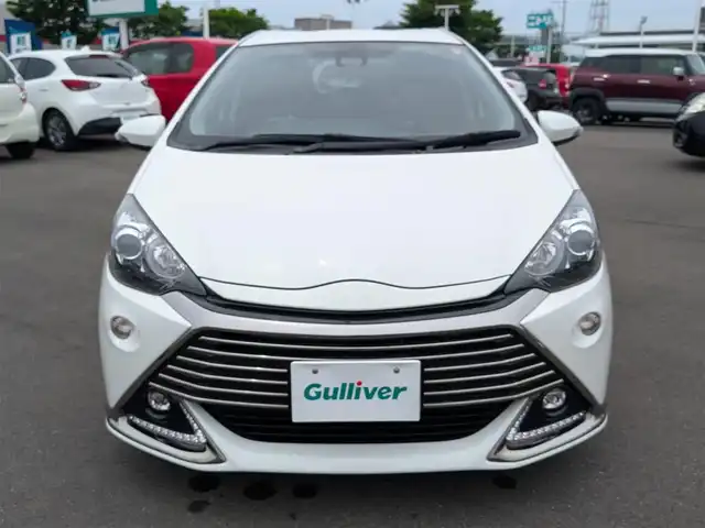 トヨタ アクア G G’s 福井県 2016(平28)年 6万km ライムホワイトパールクリスタルシャイン ワンオーナー車/純正AW付きサマータイヤ積込（一本ゴムなし）/LEDヘッドライト/Fフォグ/ETC/衝突被害軽減システム/クルーズコントロール/バックカメラ/純正ディーラーオプションナビ（CD/DVD/BT）/フルセグテレビ/レーンキープアシスト/横滑り防止装置/アイドリングストップ/純正フロアマット/スマートキー