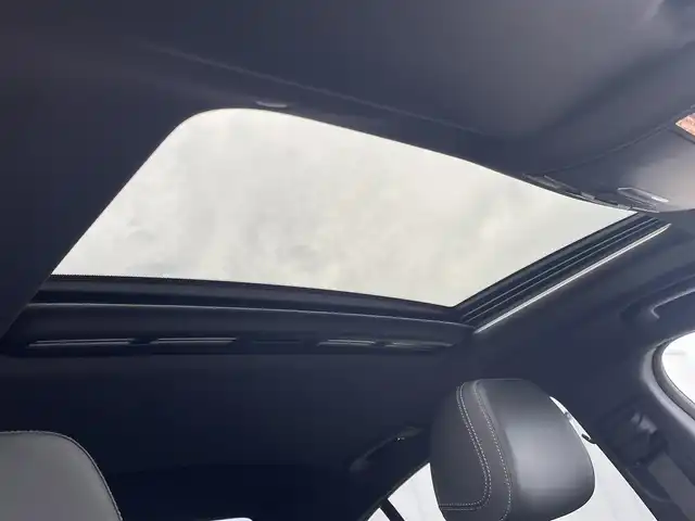 メルセデス・ベンツ ＣＬＳ２２０ｄ スポーツ エクスクルーシブPKG 東京都 2019(平31)年 4.5万km 赤 純正ナビ/革シート/サンルーフ/全方位カメラ/ETC2.0/apple car play/android audio/シートヒーター/エアコン/アダプティブクルーズコントロール/LEDヘッドライト/フルセグTV/電動格納ミラー/Bluetooth接続
