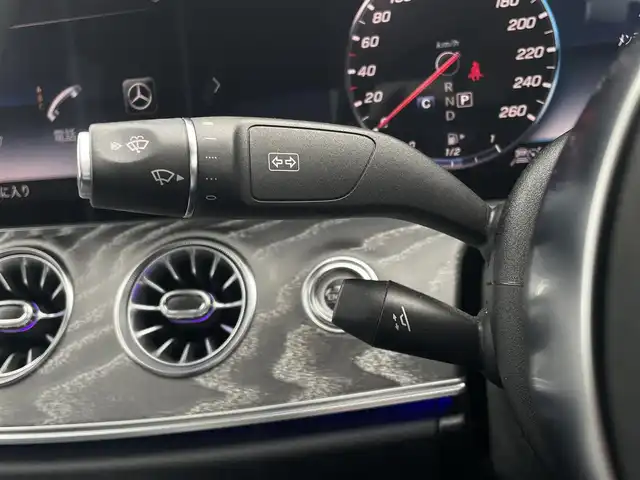 メルセデス・ベンツ ＣＬＳ２２０ｄ スポーツ エクスクルーシブPKG 東京都 2019(平31)年 4.5万km 赤 純正ナビ/革シート/サンルーフ/全方位カメラ/ETC2.0/apple car play/android audio/シートヒーター/エアコン/アダプティブクルーズコントロール/LEDヘッドライト/フルセグTV/電動格納ミラー/Bluetooth接続