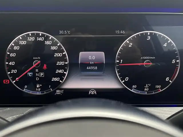 メルセデス・ベンツ ＣＬＳ２２０ｄ スポーツ エクスクルーシブPKG 東京都 2019(平31)年 4.5万km 赤 純正ナビ/革シート/サンルーフ/全方位カメラ/ETC2.0/apple car play/android audio/シートヒーター/エアコン/アダプティブクルーズコントロール/LEDヘッドライト/フルセグTV/電動格納ミラー/Bluetooth接続