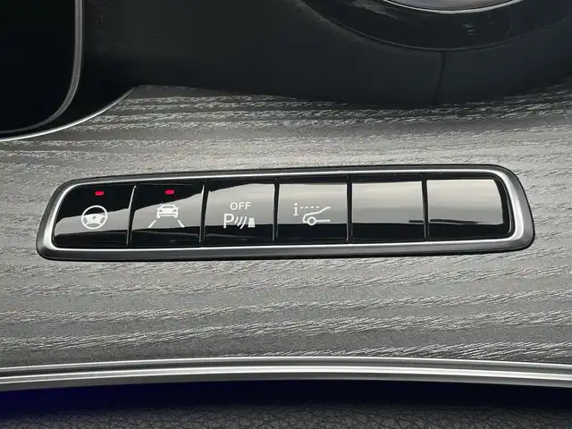 メルセデス・ベンツ ＣＬＳ２２０ｄ スポーツ エクスクルーシブPKG 東京都 2019(平31)年 4.5万km 赤 純正ナビ/革シート/サンルーフ/全方位カメラ/ETC2.0/apple car play/android audio/シートヒーター/エアコン/アダプティブクルーズコントロール/LEDヘッドライト/フルセグTV/電動格納ミラー/Bluetooth接続