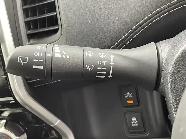 日産 セレナ ハイウェイスター プロパイロットED 福井県 2016(平28)年 5.2万km ダイヤモンドブラック プロパイロット/・衝突軽減ブレーキ/・車線逸脱警報機能/・クルーズコントロール（追従有）/・レーンキープアシスト/純正9インチナビ/【AM/FM/CD/Bluetooth/フルセグTV】/バックカメラ/ビルトインETC/両側パワースライドドア/純正フリップダウンモニター/プッシュスタート/スマートキー/スペアキー/オートライト/LEDヘッドライド