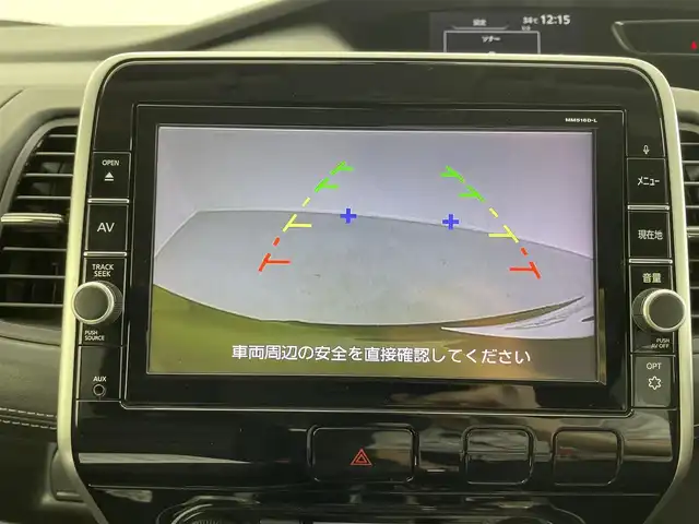 日産 セレナ ハイウェイスター プロパイロットED 福井県 2016(平28)年 5.2万km ダイヤモンドブラック プロパイロット/・衝突軽減ブレーキ/・車線逸脱警報機能/・クルーズコントロール（追従有）/・レーンキープアシスト/純正9インチナビ/【AM/FM/CD/Bluetooth/フルセグTV】/バックカメラ/ビルトインETC/両側パワースライドドア/純正フリップダウンモニター/プッシュスタート/スマートキー/スペアキー/オートライト/LEDヘッドライド