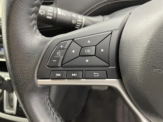 日産 セレナ ハイウェイスター プロパイロットED 福井県 2016(平28)年 5.2万km ダイヤモンドブラック プロパイロット/・衝突軽減ブレーキ/・車線逸脱警報機能/・クルーズコントロール（追従有）/・レーンキープアシスト/純正9インチナビ/【AM/FM/CD/Bluetooth/フルセグTV】/バックカメラ/ビルトインETC/両側パワースライドドア/純正フリップダウンモニター/プッシュスタート/スマートキー/スペアキー/オートライト/LEDヘッドライド