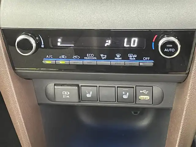 トヨタ ヤリスクロス Z 千葉県 2020(令2)年 1.8万km ブラックマイカ セーフティセンス（衝突回避支援パッケージ）/・プリクラッシュセーフティ/・レーントレーシングアシスト/・レーダークルーズコントロール/・オートマチックハイビーム/・ロードサインアシスト/純正8インチディスプレイ/・コネクトナビ/・Bluetooth接続/・全方位カメラ/ビルトインETC2.0/LEDヘッドライト/前後コーナーセンサー/サイド/カーテンエアバッグ/スマートキー/ハーフレザーシート/・運転席パワーシート/・シートヒーター