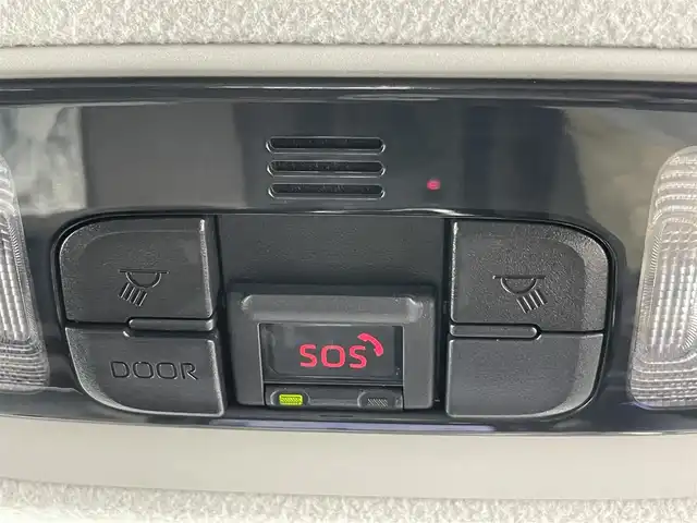 トヨタ ヤリスクロス Z 千葉県 2020(令2)年 1.8万km ブラックマイカ セーフティセンス（衝突回避支援パッケージ）/・プリクラッシュセーフティ/・レーントレーシングアシスト/・レーダークルーズコントロール/・オートマチックハイビーム/・ロードサインアシスト/純正8インチディスプレイ/・コネクトナビ/・Bluetooth接続/・全方位カメラ/ビルトインETC2.0/LEDヘッドライト/前後コーナーセンサー/サイド/カーテンエアバッグ/スマートキー/ハーフレザーシート/・運転席パワーシート/・シートヒーター