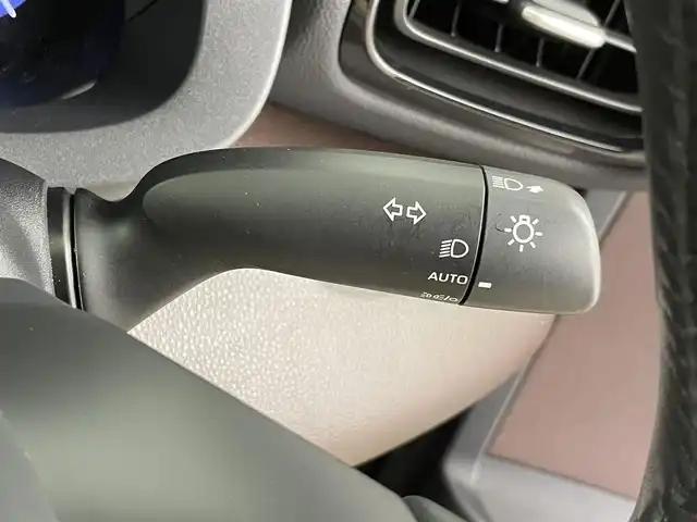 トヨタ ヤリスクロス Z 千葉県 2020(令2)年 1.8万km ブラックマイカ セーフティセンス（衝突回避支援パッケージ）/・プリクラッシュセーフティ/・レーントレーシングアシスト/・レーダークルーズコントロール/・オートマチックハイビーム/・ロードサインアシスト/純正8インチディスプレイ/・コネクトナビ/・Bluetooth接続/・全方位カメラ/ビルトインETC2.0/LEDヘッドライト/前後コーナーセンサー/サイド/カーテンエアバッグ/スマートキー/ハーフレザーシート/・運転席パワーシート/・シートヒーター