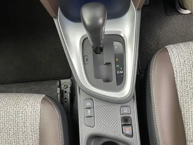 トヨタ ヤリスクロス Z 千葉県 2020(令2)年 1.8万km ブラックマイカ セーフティセンス（衝突回避支援パッケージ）/・プリクラッシュセーフティ/・レーントレーシングアシスト/・レーダークルーズコントロール/・オートマチックハイビーム/・ロードサインアシスト/純正8インチディスプレイ/・コネクトナビ/・Bluetooth接続/・全方位カメラ/ビルトインETC2.0/LEDヘッドライト/前後コーナーセンサー/サイド/カーテンエアバッグ/スマートキー/ハーフレザーシート/・運転席パワーシート/・シートヒーター