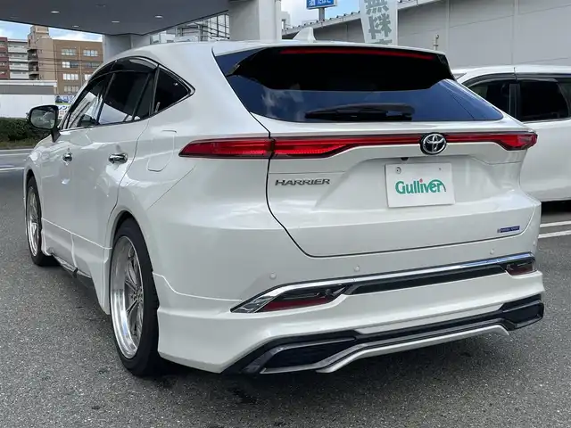 トヨタ ハリアー Z 福岡県 2020(令2)年 5.9万km ホワイトパールクリスタルシャイン ワンオーナー/モデリスタエアロ（フロント/サイド/リア）/調光パノラマルーフ/JBLプレミアムサウンド/メーカーナビ/（フルセグTV/FM/AM）/デジタルインナーミラー/全方位モニター/レーダークルーズコントロール/ビルトインETC2.0/電動パーキングブレーキ/オートブレーキホールド/トヨタセーフティセンス/‐プリクラッシュセーフティ/‐ブラインドスポットモニター/‐レーンキープアシスト/‐コーナーセンサー/ハーフレザーシート/運転席パワーシート/社外20インチアルミ（マーベリック）/TEIN車高調/プッシュスタート/スペアキー×１