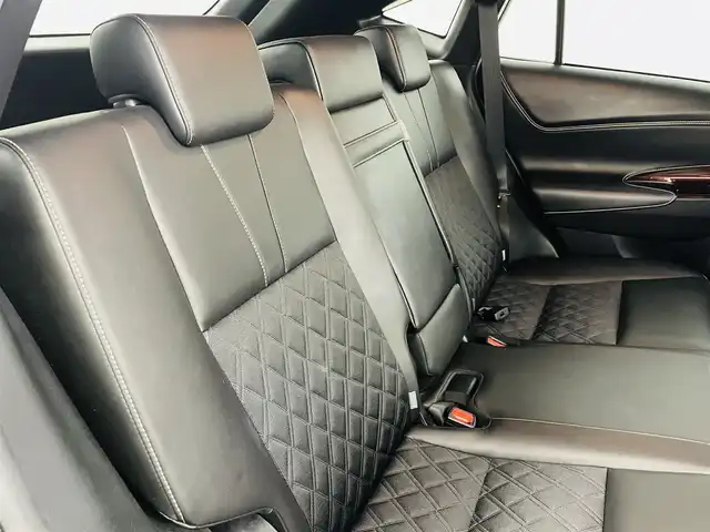 トヨタ ハリアー プレミアム 福島県 2016(平28)年 2.1万km ブラック レーンディパーチャーアラート/・横滑り防止機能/純正7インチナビ/・型番;NSCN-W64/・ワンセグ/TV/CD/SD/BT/AUX/AM/FM/バックカメラ/パワーバックドア/クルーズコントロール/LEDオートライト/・フォグランプ/・オートマチックハイビーム/ハーフレザーシート/・パワーシート/純正18インチアルミホイール付きサマータイヤ/革ステアリング/・ステアリングリモコン/電動格納ミラー/アイドリングストップ/ドアバイザー/プッシュスタート/・スマートキー/・スペアキー