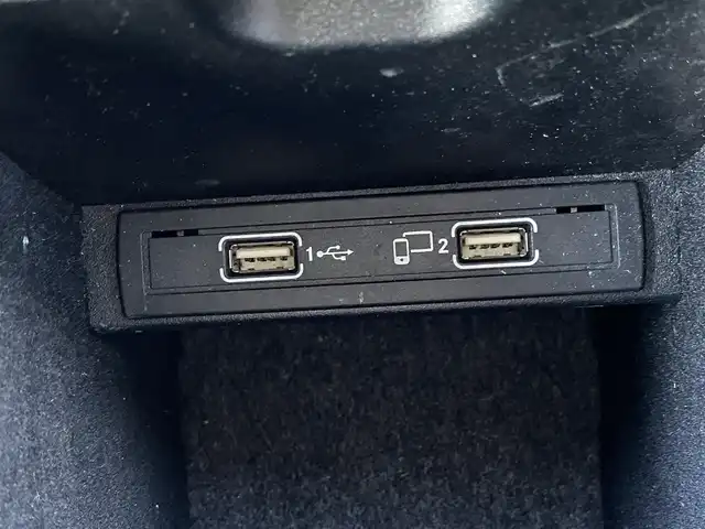 メルセデス・ベンツ ゲレンデヴァーゲン Ｇ３５０ｄ 福岡県 2017(平29)年 5.2万km オブシディアンブラック ラグジュアリーパッケージ/サンルーフ/アダプティブクルーズコントロール/白革　/全席シートヒーター/サイドカメラ　/純正ナビ/Ａｐｐｌｅｃａｒｐｌａｙ/フルセグTV/バックカメラ　/Bluetooth/ステアリングスイッチ/パドルシフト/前後ドライブレコーダー/AMG19インチアルミホイール/ETC