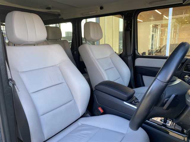 メルセデス・ベンツ ゲレンデヴァーゲン Ｇ３５０ｄ 福岡県 2017(平29)年 5.2万km オブシディアンブラック ラグジュアリーパッケージ/サンルーフ/アダプティブクルーズコントロール/白革　/全席シートヒーター/サイドカメラ　/純正ナビ/Ａｐｐｌｅｃａｒｐｌａｙ/フルセグTV/バックカメラ　/Bluetooth/ステアリングスイッチ/パドルシフト/前後ドライブレコーダー/AMG19インチアルミホイール/ETC