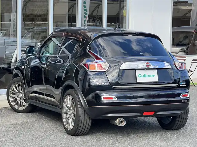 日産 ジューク 15RX アーバンセレクション 山口県 2011(平23)年 6.7万km サファイアブラック 社外メモリーナビ＆/フルセグTV＆バックカメラ/社外18インチアルミ/社外フロアマット/社外フロントタワーバー/社外マフラー/純正ドアバイザー/純正フォグランプ/オートライト/インテリジェントキー/エンジンプッシュスタート/ETC